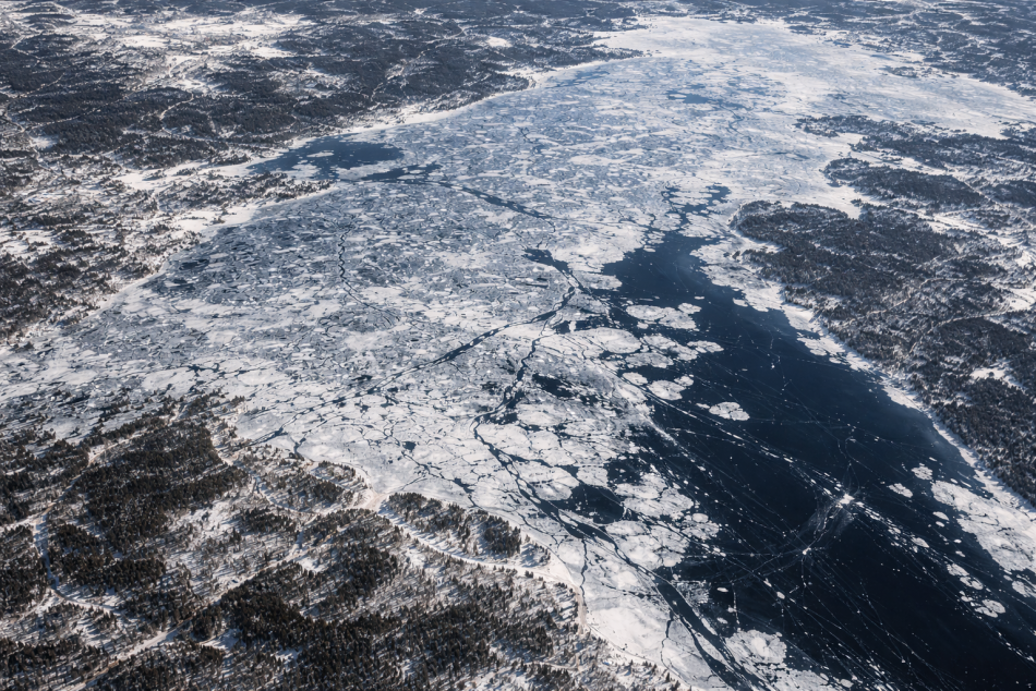 Финский залив покрывается льдом: рекордное обледенение за десятилетие